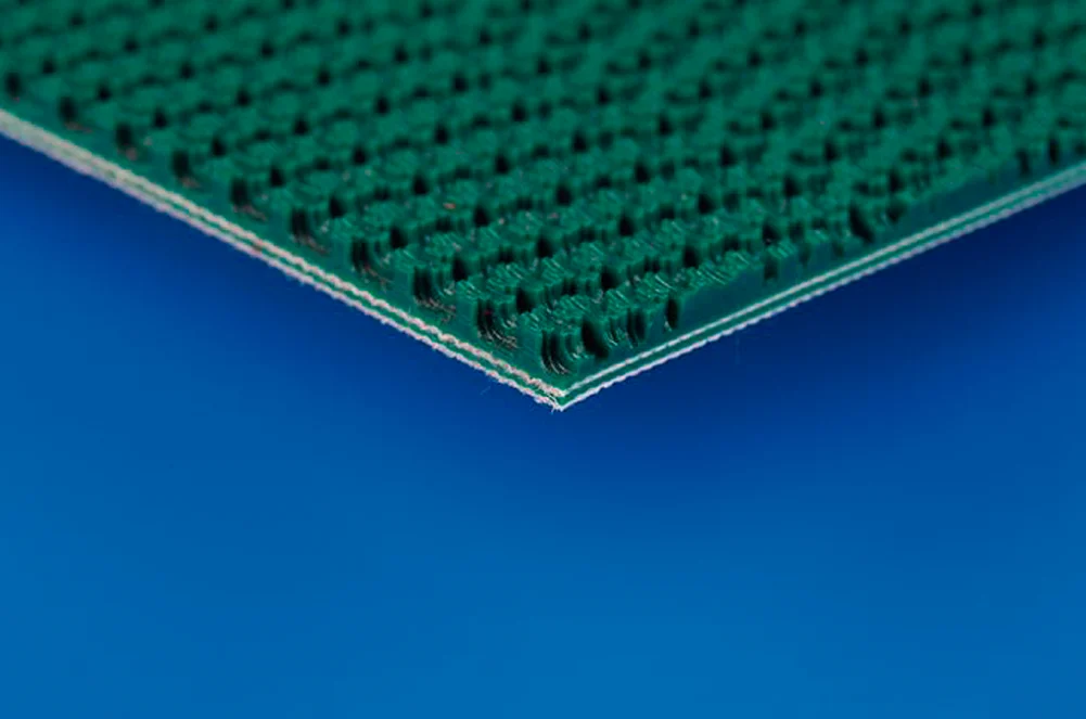 banda transportadora tipo corrugado nylon pvc