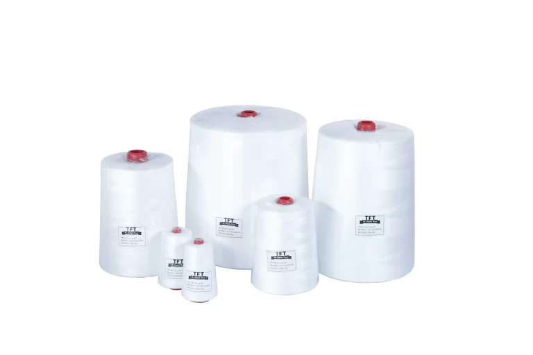 conos hilos blancos